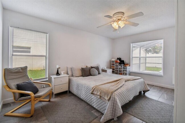 Building Photo - 7819 Turkey Oak Ln