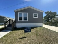 Building Photo - 1571 Semon Dr