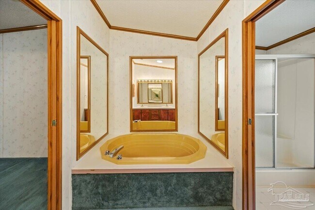 Building Photo - 4205 Elvis Presley Dr