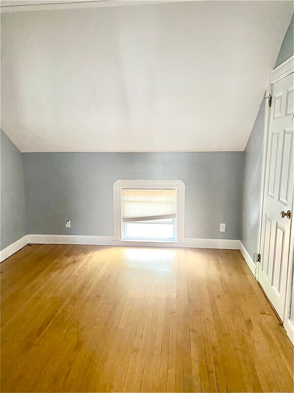 Building Photo - 21 Hart St