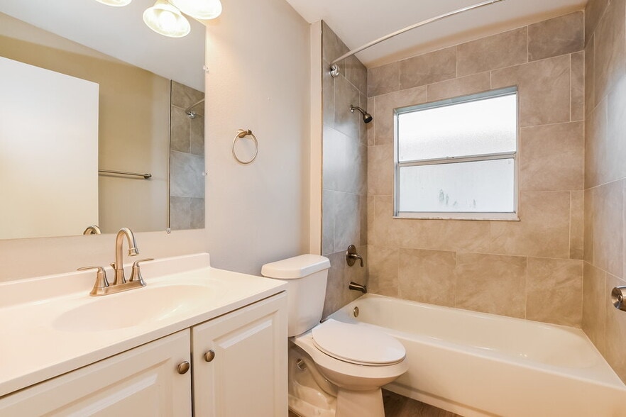 Building Photo - 4732 Fort Bravo Ct