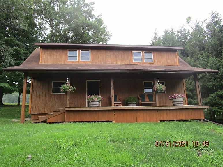 East View - E10540 E Salem Ridge Rd