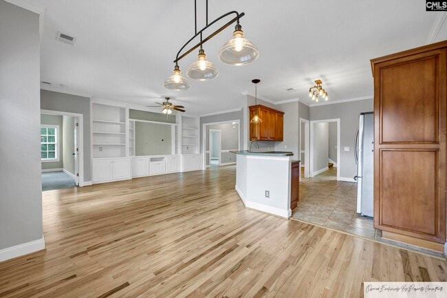 Building Photo - 218 Hilton Village Dr