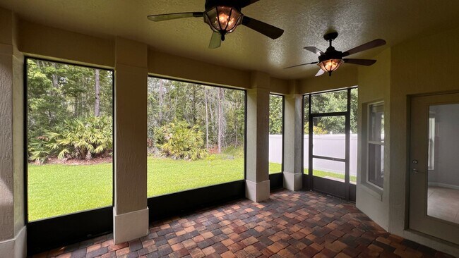 Building Photo - Available NOW! Stunning 4-Bedroom Home in ...