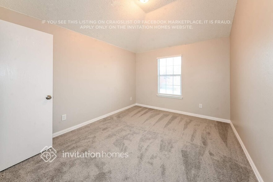 Building Photo - 4906 Autumn Hill