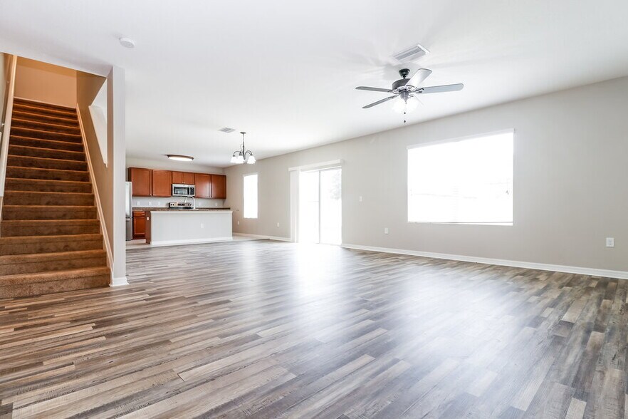 Building Photo - 14489 Finsbury Dr