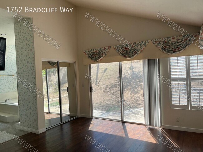 Building Photo - 1752 Bradcliff Way