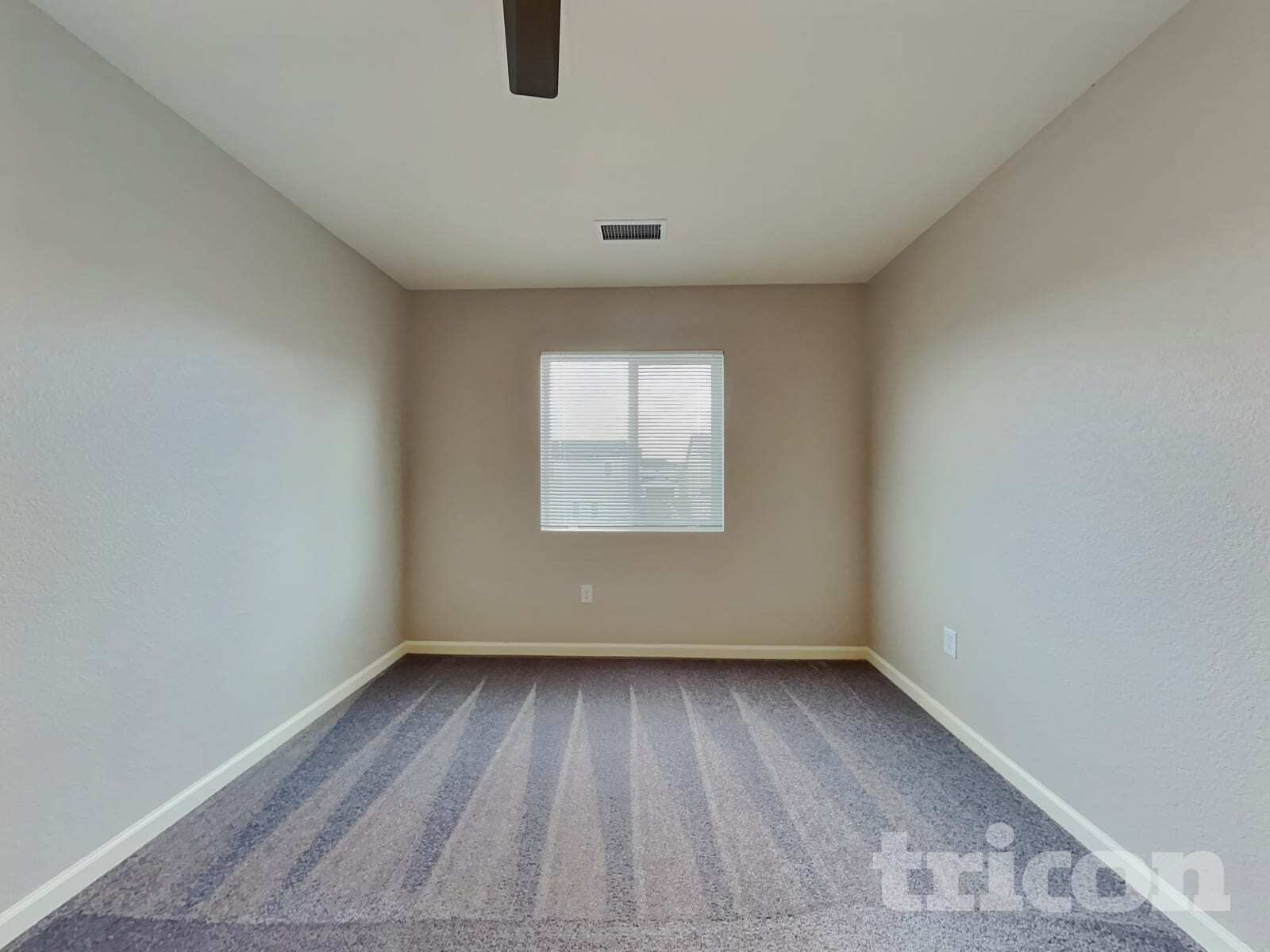 Building Photo - 8950 Elk Ravine Dr