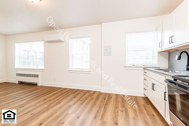 Building Photo - 1823 Griswold Dr