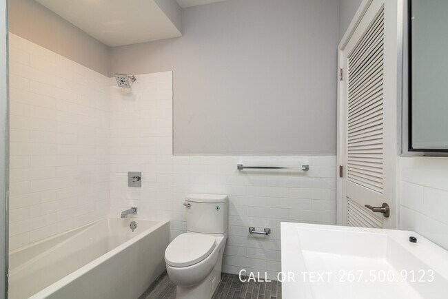 Building Photo - 1845 Passyunk Ave