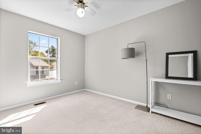 Building Photo - 12127 Eddyspark Dr