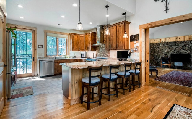 Building Photo - 28940 Golf Way