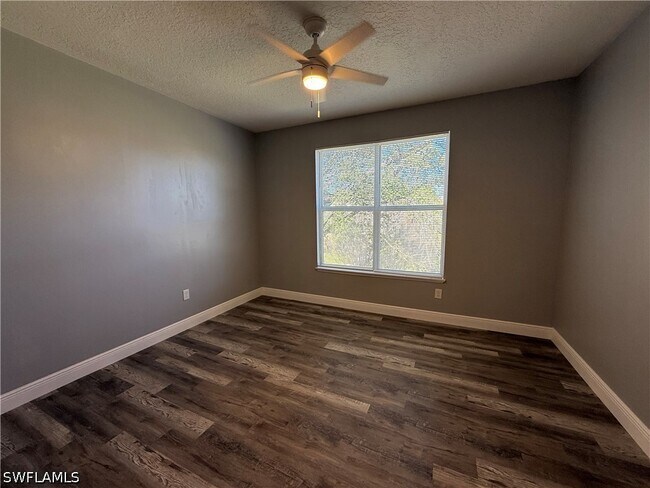 Building Photo - 11571 Villa Grand