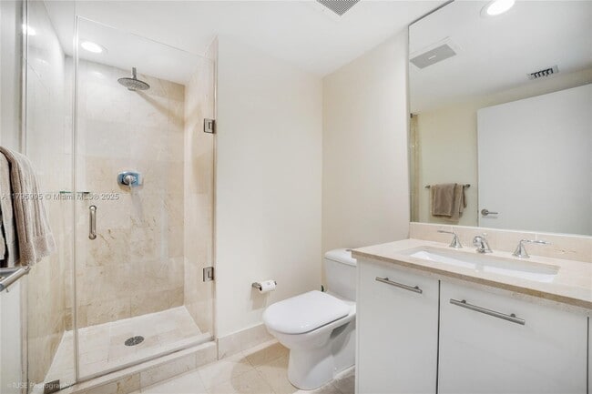 Building Photo - 6801 Collins Ave