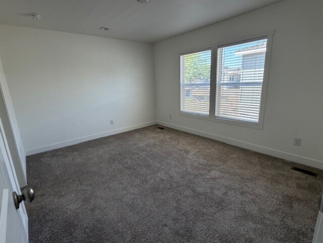 Building Photo - 2060 N Center St