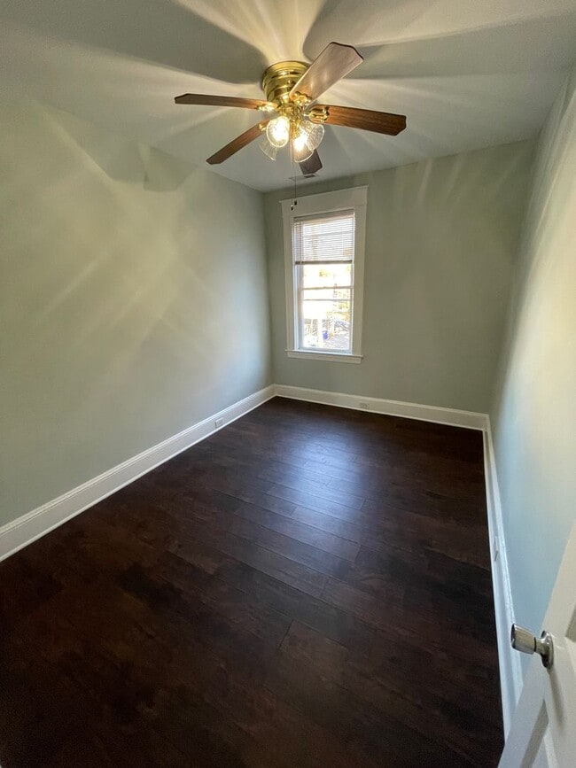 Building Photo - Charming 3-Bedroom Single-Family Home Near...