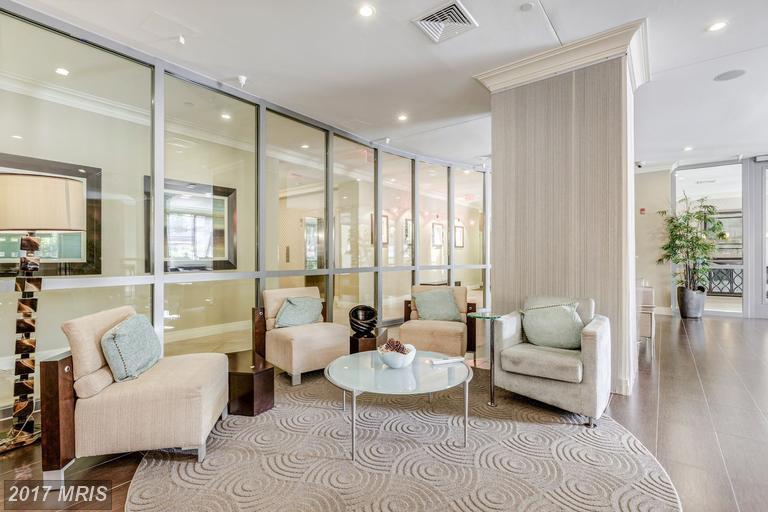 Building Photo - 2451 Midtown Ave