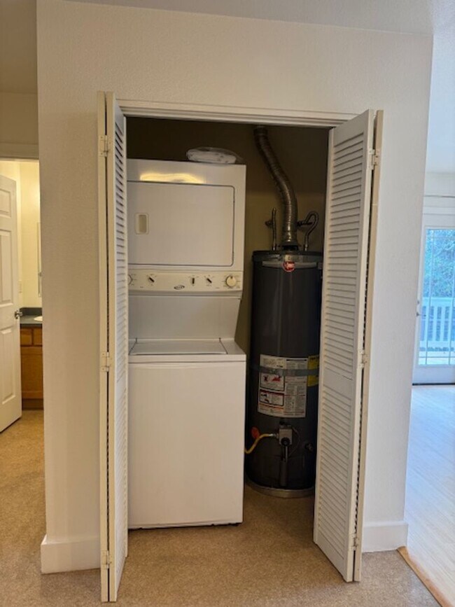 Building Photo - 2907 Janes Creek Dr