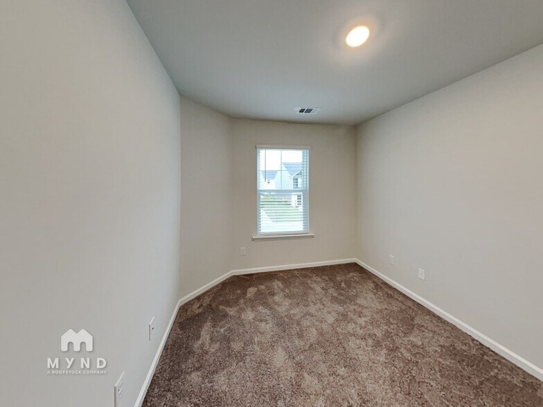 Building Photo - 34 Brown Thrasher Ct