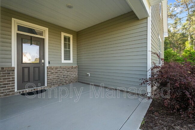 Building Photo - 124 Rocking Horse Ln