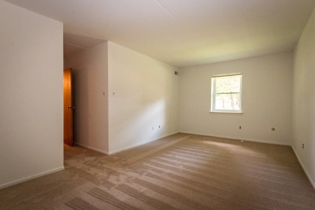 Building Photo - TWO BEDROOM AT NOLAN PARK/MORRISVILLE