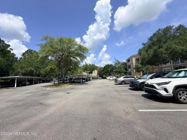 Building Photo - 7990 Baymeadows Cir E