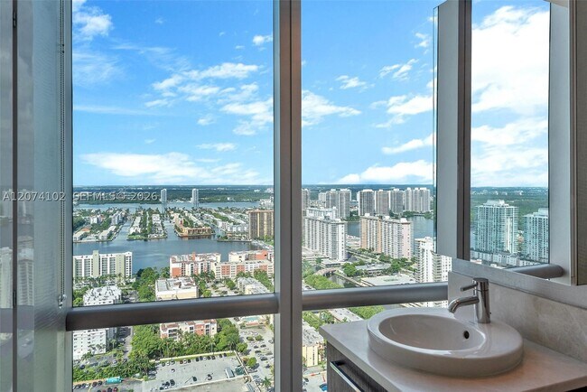 Building Photo - 17121 Collins Ave