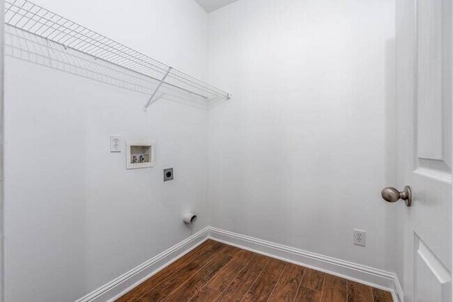 Building Photo - 5209 Cedar Shoals Dr