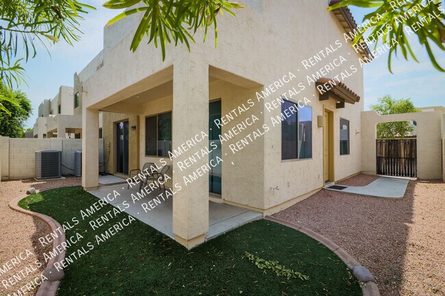 Building Photo - 544 N Alma School Rd