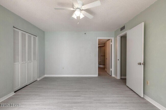 Building Photo - Coastal Living meets convenience in the He...