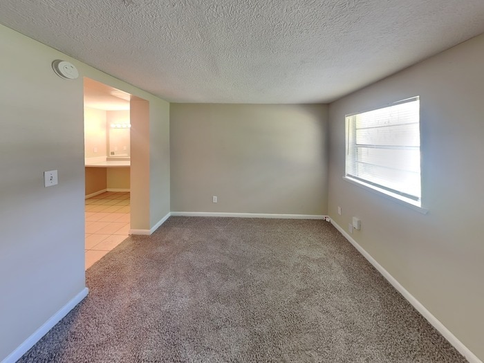 Building Photo - 6158 Verdes Rd