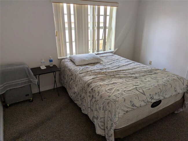 Building Photo - 1107 W Coral St