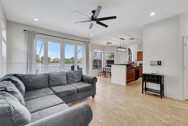 Building Photo - 1171 NW 185th Ave