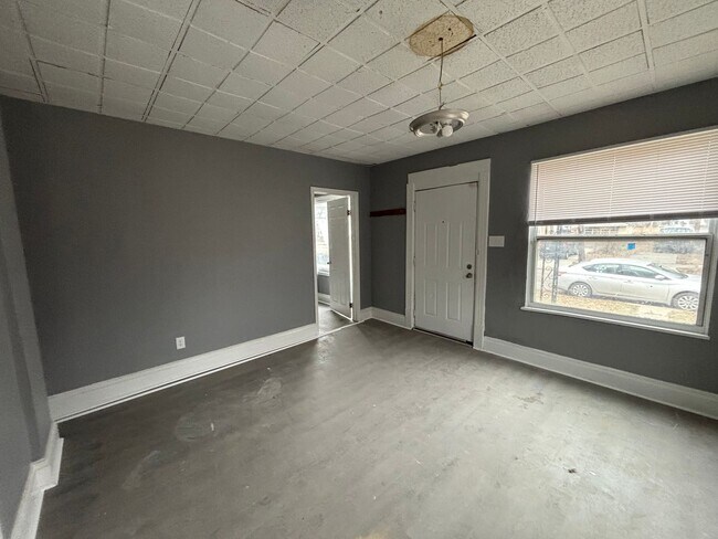 Building Photo - 3010 Warsaw St