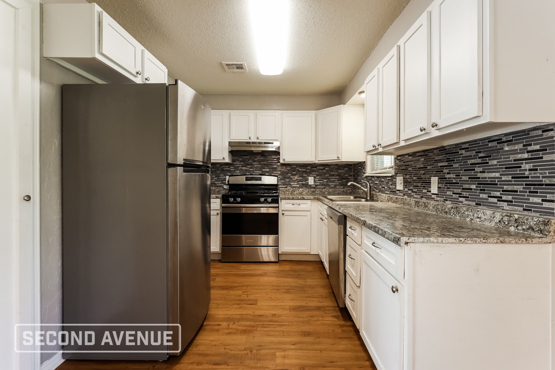 Building Photo - 5316 S Bodine Dr