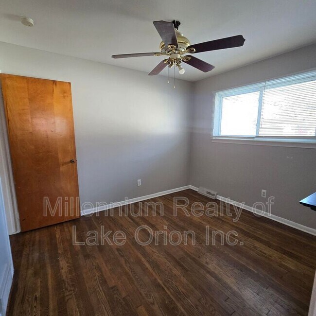 Building Photo - 11539 Hanford Dr