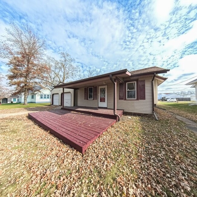 Building Photo - Newly updated 2 bedroom 1 bathroom home-Melcher