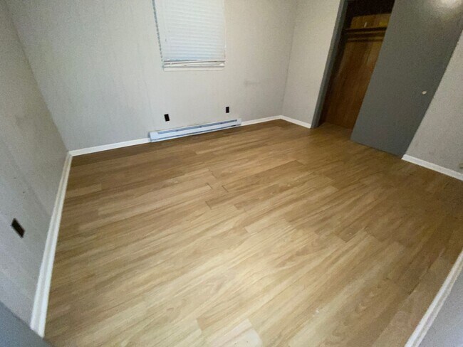 Building Photo - gree1910