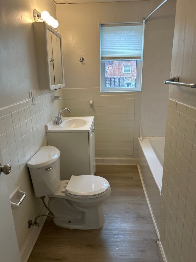 Building Photo - 1502 Gilmer Ave NW