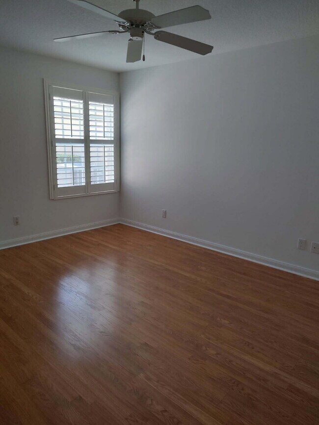 Building Photo - 8165 Quito Pl