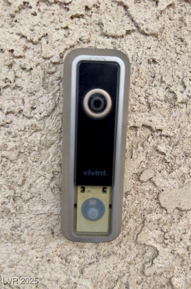 Building Photo - 4030 E Carey Ave