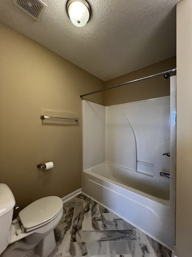 Building Photo - 541 Patriot Park Ct
