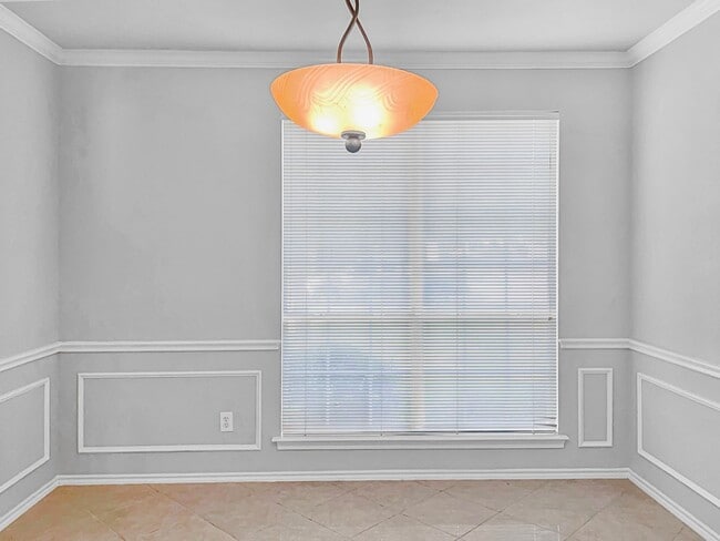 Building Photo - Beautiful 2 Story Home with Greenbelt Views!