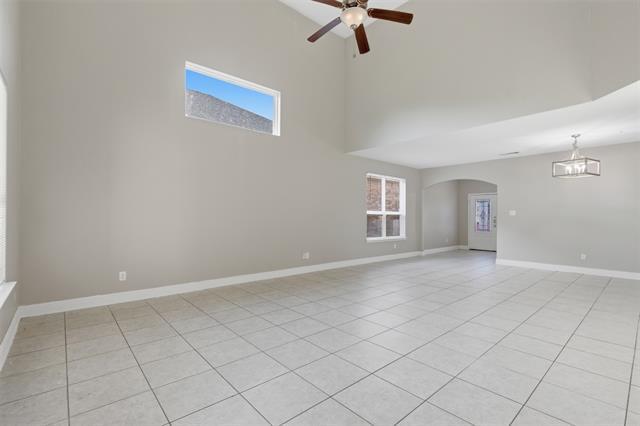 Building Photo - 2136 Mulberry Dr