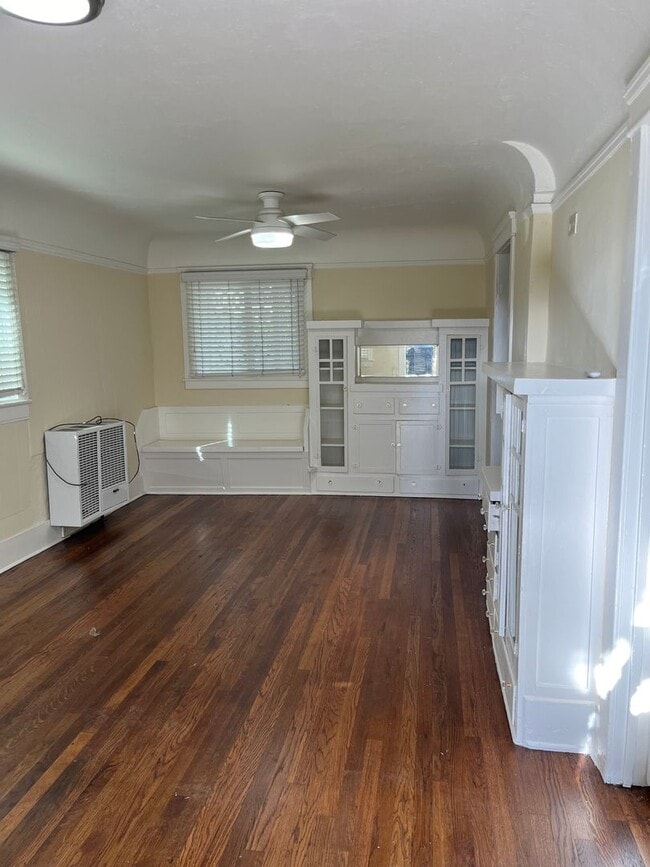 Building Photo - 3310 31st St