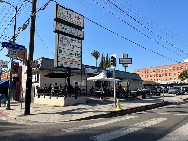 Building Photo - 6121 Glen Holly St