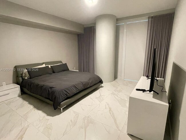 Building Photo - 10201 Collins Ave