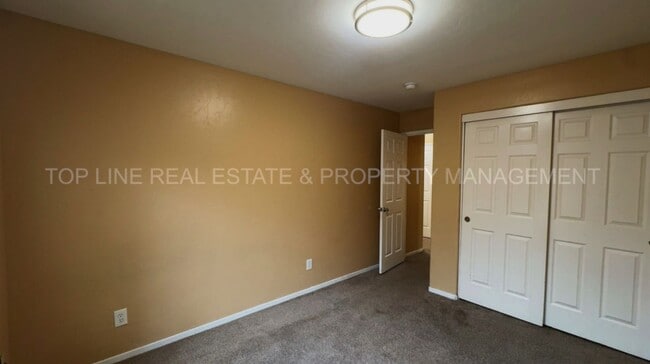 Building Photo - Beautiful home for rent in NW Visalia