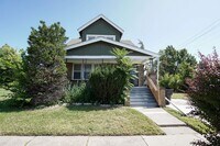 Building Photo - Freshly Renovated 4-Bedroom Home – Quality...