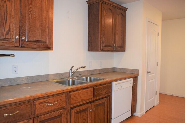 Building Photo - 3-Bedroom Home with Room to Roam – Fenced In Backyard